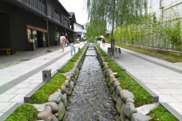 From Hottonaru, it's just a short walk to Gotenzeki, another beautifully restored area with shops and cafes.