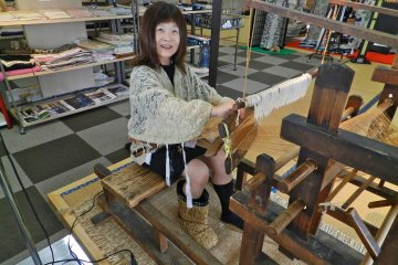 On the second floor is a kimono store where, for ¥3000, you can use a traditional weaving machine to weave 10cm of cloth.
