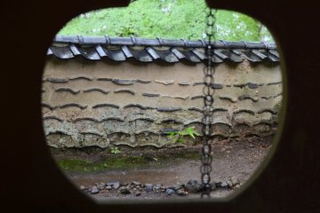 The tea house wall has the shape of a tea pot