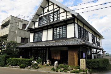 Shuri Ryusen exists to restore the glory of bingata, remembering why it was adored in the first place by neighbouring countries before it went into decline