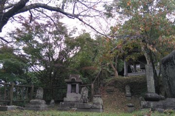 Crumble  of ruins