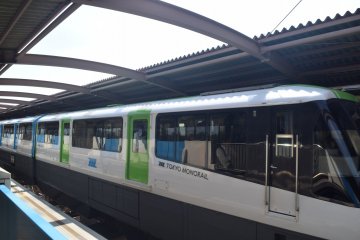 The Tokyo Monorail passing through the station