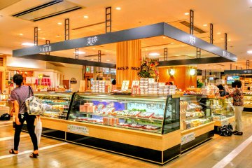 The station has various retail stores and eateries to choose from