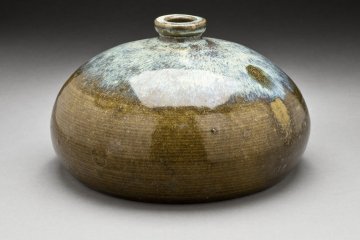 The Regional Crafts of Japan