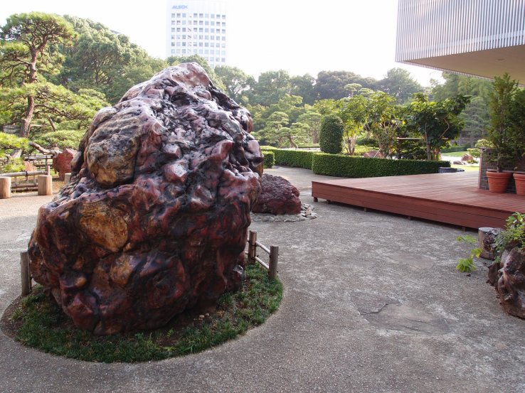 Hotel New Otani Japanese garden