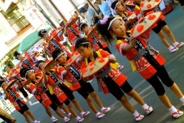 Rows of little dancers.