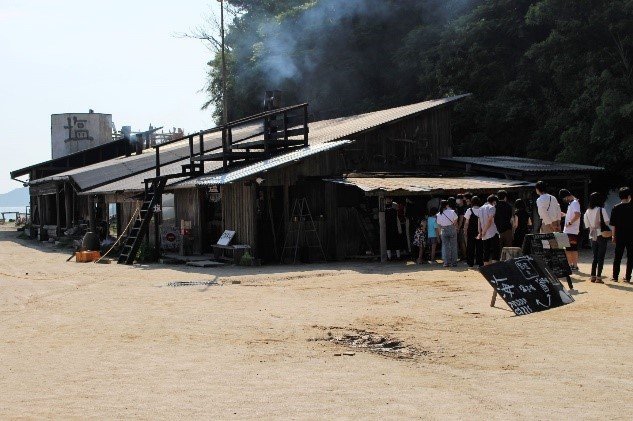 The factory Tottan usually offers salt-making experiences for visitors.