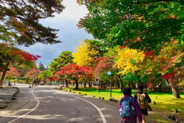 Walking to Tsurugajo Castle