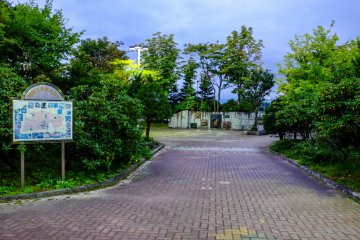The park outside the central exit of Shin-Hanamaki station