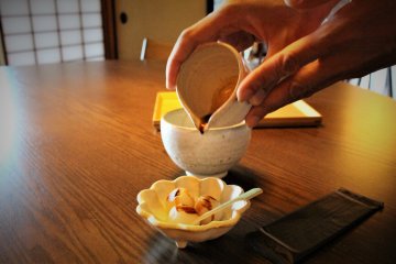 The only one in the world: soy sauce you squeeze out on your own!