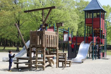 Free playground at Nasunogahara Park, Nasu-Shiobara, Tochigi.