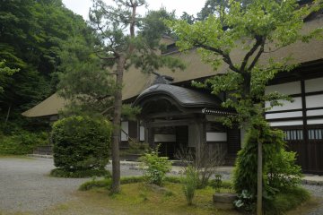 Akiruno City - Temples & Shrines