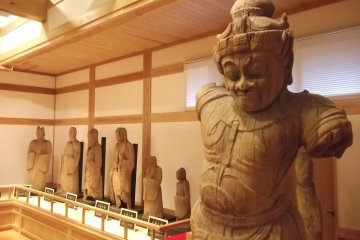 Kawazu Heian Buddha Statue Pavilion