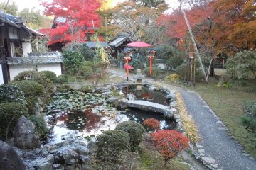 The front garden of Jurinji Temple