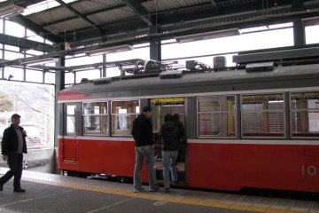 Hakone Tozan Train