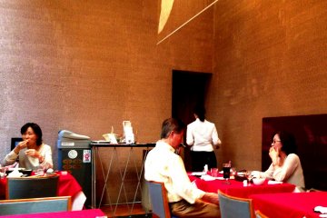 Pleasant minimalist space is airy and well lit and suitable for a long lazy lunch during the weekdays