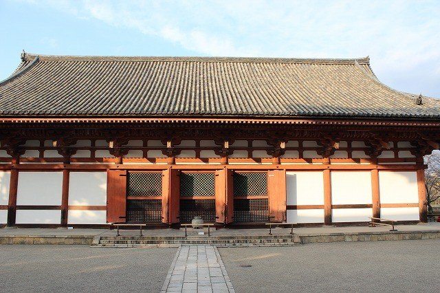 Kodo Hall in Toji, where Dainichi Nyorai is