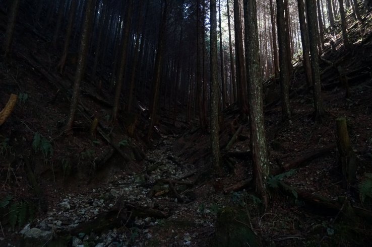 The hidden trail to Kyozuka 18
