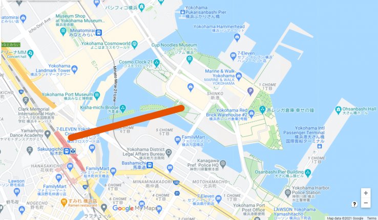 The route of Yokohama's first urban ropeway. The gondola connects between Sakuragicho Station and Unga Station. 