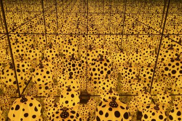 Yayoi Kusama's Monochrome 2021