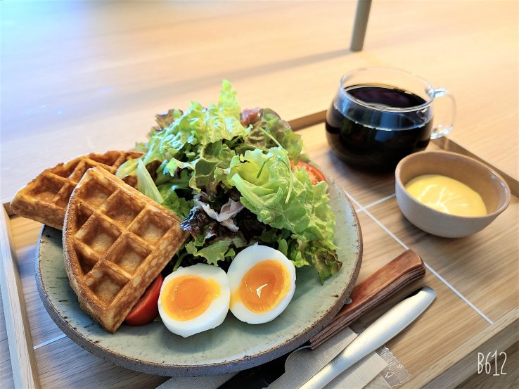 The brunch plate will set you back 850 yen (or 1,350 yen with drip coffee)