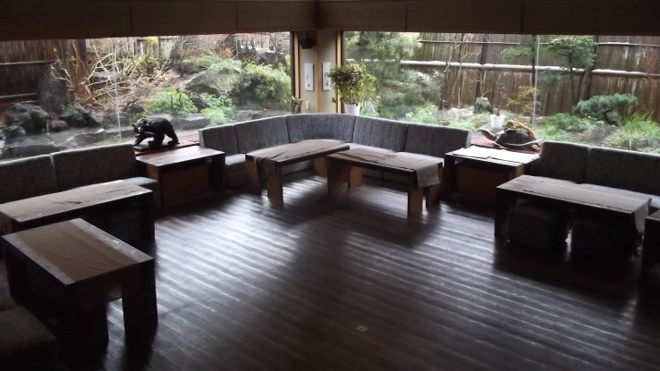 Lobby lounge by day, karaoke lounge by night