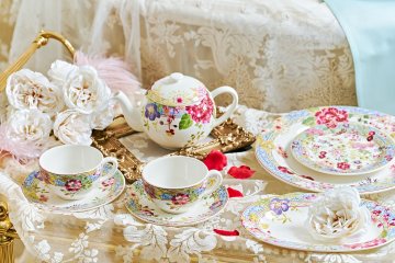 And tea, naturally!