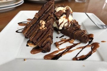 Brownie ala mode