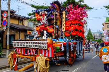 The colours and decoration of all 10 floats is incredible and best enjoyed close up before the festival starts