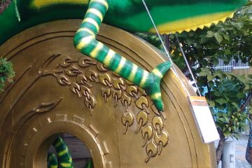 Chameleon Styrofoam Art