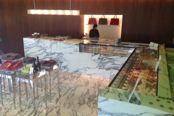 First floor Boutique