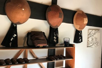 Hats and bags of Zen monks at the entrance of Daitai-ji