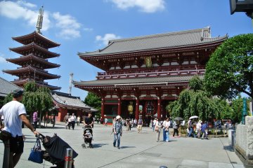 Main Temple and five-story pagoda