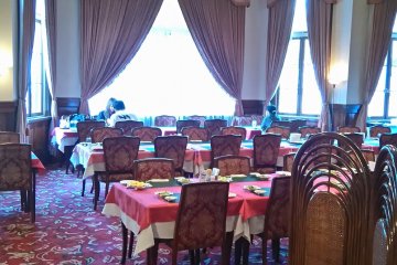 Inside Mitsui Club
