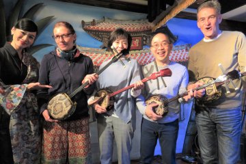 Living traditions through the sanshin