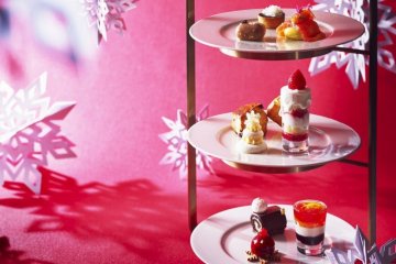 Treat yourself to a Christmas-themed high tea