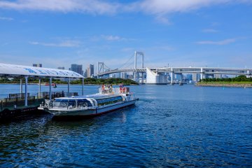 Tourist sightseeing boats leave regularly from the passanger dock. There are various cruises starting from 1000 yen