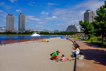 The marine park is very popular on weekends with the younger crowd and families