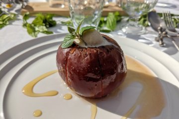 Slow cooker baked apple