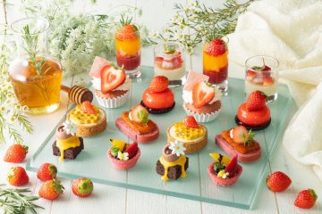 "Bee My Honey" Strawberry Afternoon Tea