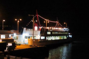 6:25 A.M. ferry to Olive Island