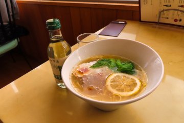 Noddles with olive oil