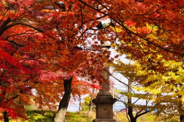 Before the entrance to Tsurugajo Castle
