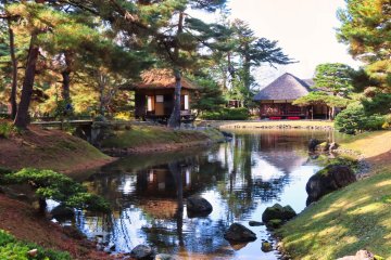 Oyakuen Garden Tea House in center