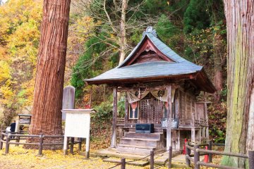 Shrine at Sazaedo