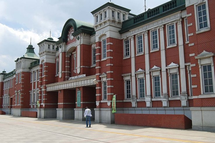 Fukaya Station is designed to look like Tokyo Station