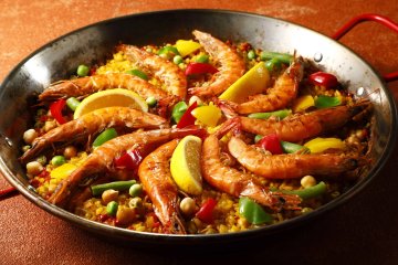 Garlic shrimp PAELLA from Tsukishima SPAINCLUB