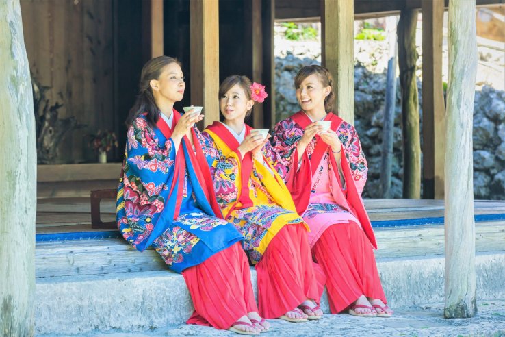 Enjoy tea the traditional way 