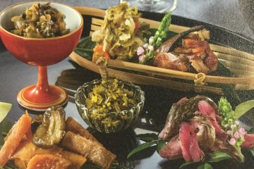 Travel Japan with Pickles