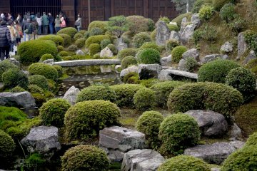 The lush pond garden in front of Kaisendo Hall.